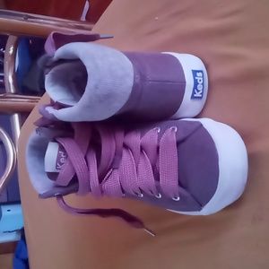 Womans keds hightops sneakers size 6